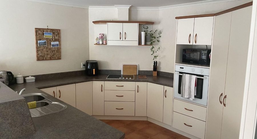  at 105 Te Wharau Dr, Greenhithe, North Shore City, Auckland