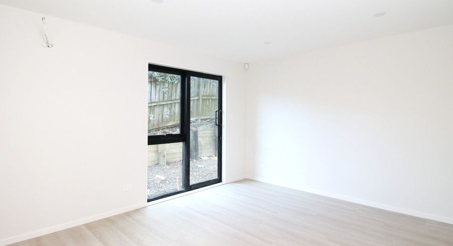  at 7C Spears Place, Botany Downs, Manukau City, Auckland