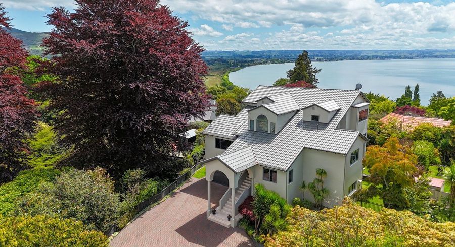 at 4 Tupara Crescent, Kawaha Point, Rotorua, Bay Of Plenty