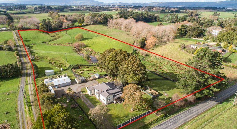  at 658 Roberts Line, Kelvin Grove, Palmerston North