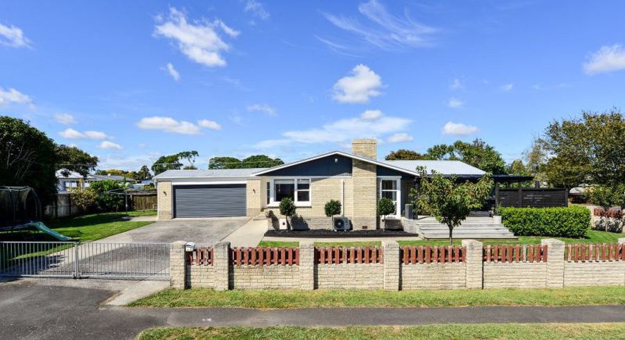  at 2 Katherine Place, Melville, Hamilton