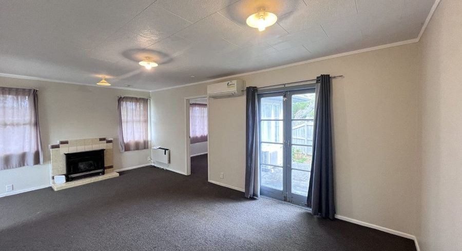  at 9 Norval Street, Henderson, Waitakere City, Auckland