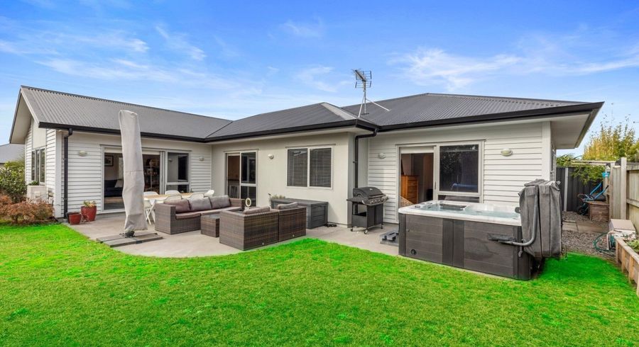 at 16 Raiha Street, Papamoa Beach, Papamoa