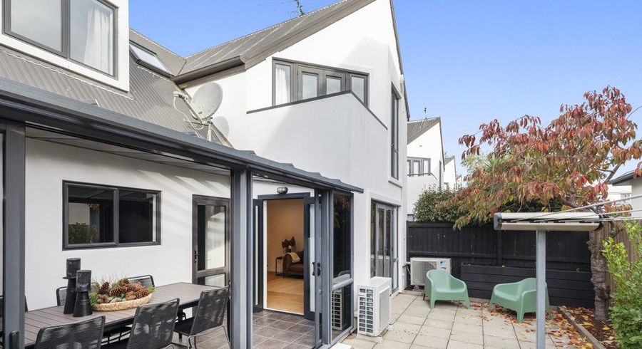 at 2/15 Ayr Street, Riccarton, Christchurch City, Canterbury