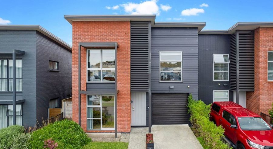  at 16 Gilbert Hall Way, Swanson, Auckland