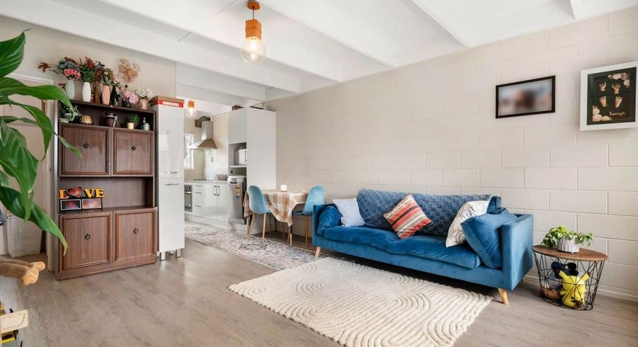  at 5/5 Keeling Road, Henderson, Waitakere City, Auckland