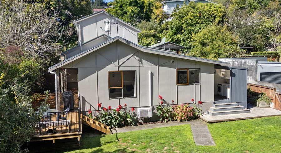  at 5b Taunton Way, Pinehaven, Upper Hutt, Wellington