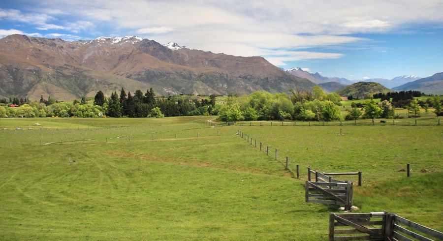  at 38 Glencoe Road, Crown Terrace, Queenstown-Lakes, Otago