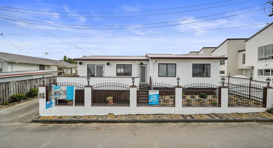  at 2/86 Alfriston Road, Manurewa East, Manukau City, Auckland