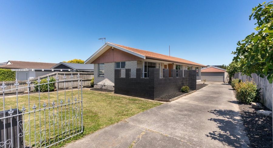  at 297 Hendersons Road, Hoon Hay, Christchurch