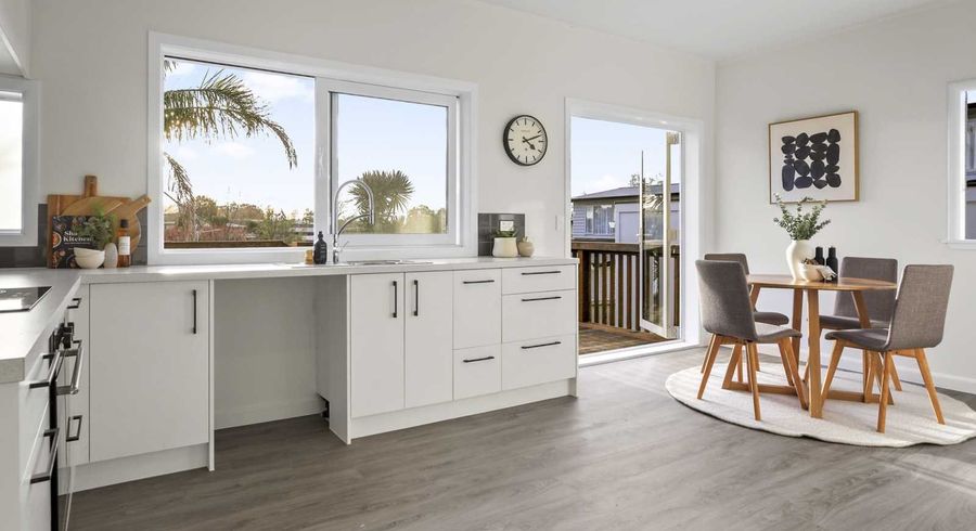 at 76 Storey Avenue, Forest Lake, Hamilton, Waikato
