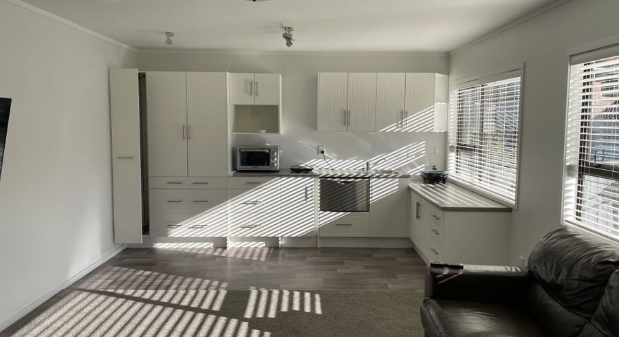  at 5 Mongorry Place, Mount Roskill, Auckland