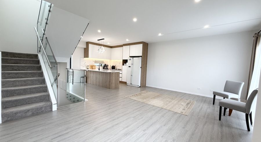  at 30B Tudor Road, Henderson, Waitakere City, Auckland