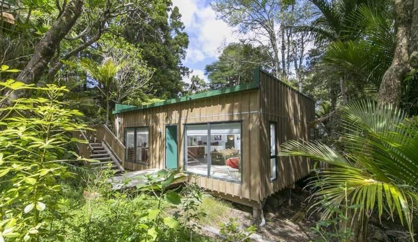  at 40 Tainui Road, Titirangi, Auckland