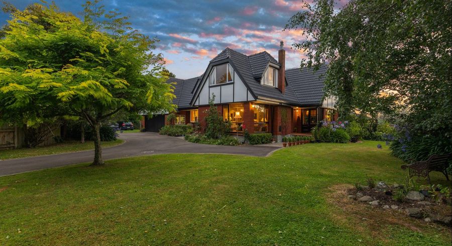  at 60 Summerhill Drive, Fitzherbert, Palmerston North