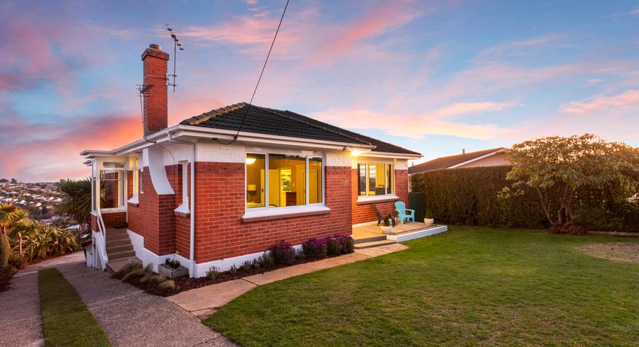  at 15 Warwick Street, Balaclava, Dunedin