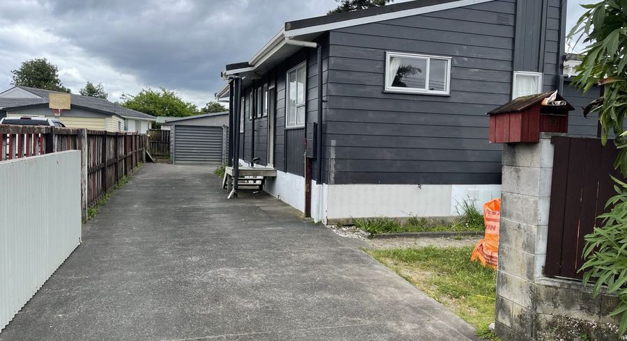  at 93 Bruce Mclaren Road, Henderson, Waitakere City, Auckland