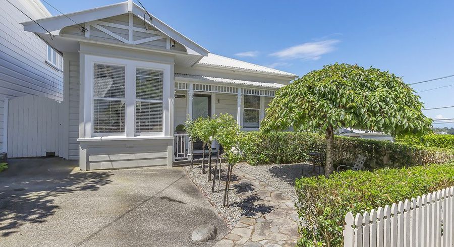  at 55 Mitchell Street, Brooklyn, Wellington