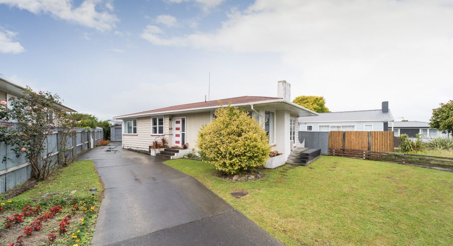  at 35 Karamea Crescent, Kelvin Grove, Palmerston North, Manawatu / Whanganui