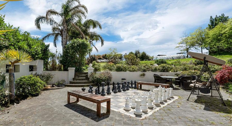  at 15 Tiffany Close, Totara Park, Manukau City, Auckland