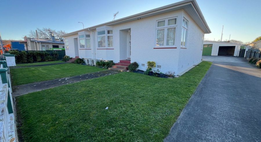  at 3 Terrace Street, Roslyn, Palmerston North, Manawatu / Whanganui