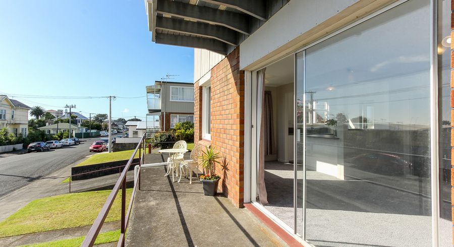  at 1/53 Young Street, New Plymouth, New Plymouth