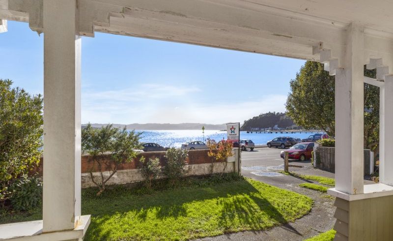  at 620 Marine Drive, Days Bay, Lower Hutt
