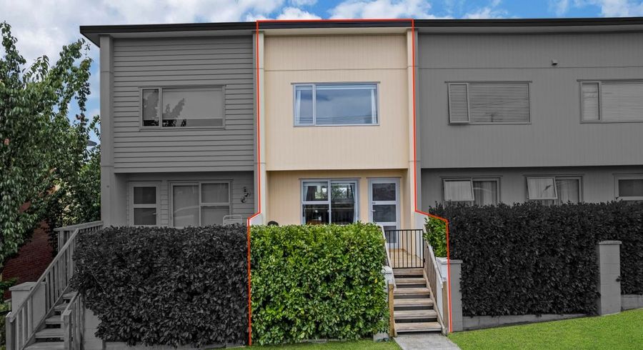  at 11/11 RAY SMALL DRIVE, Papakura, Papakura, Auckland