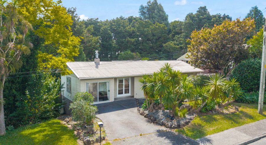  at 4 Brough Road, Manurewa East, Manukau City, Auckland