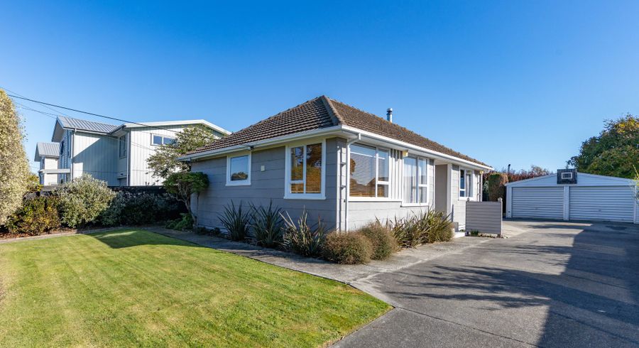  at 14 Glenfield Crescent, Mairehau, Christchurch City, Canterbury