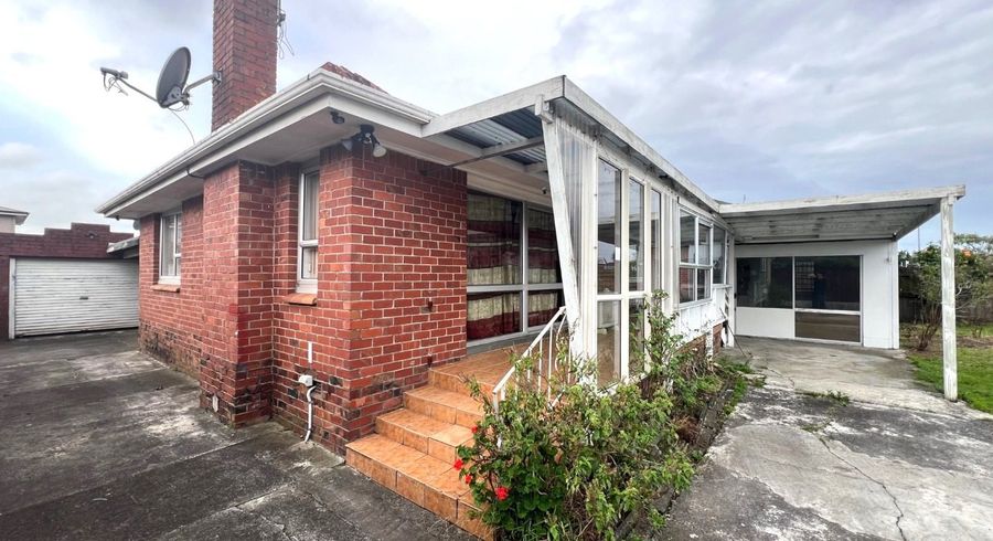  at 564 Great South Road, Papatoetoe, Manukau City, Auckland