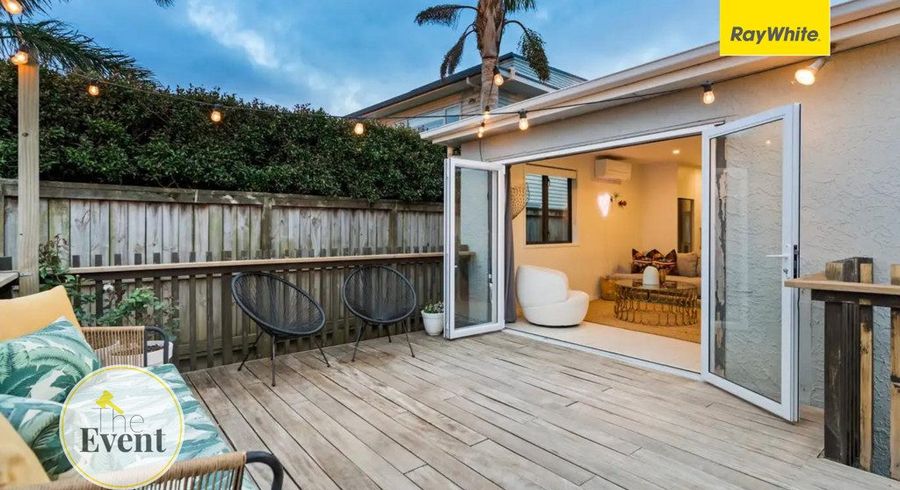  at 2/50 Sylvan Avenue, Northcote, Auckland