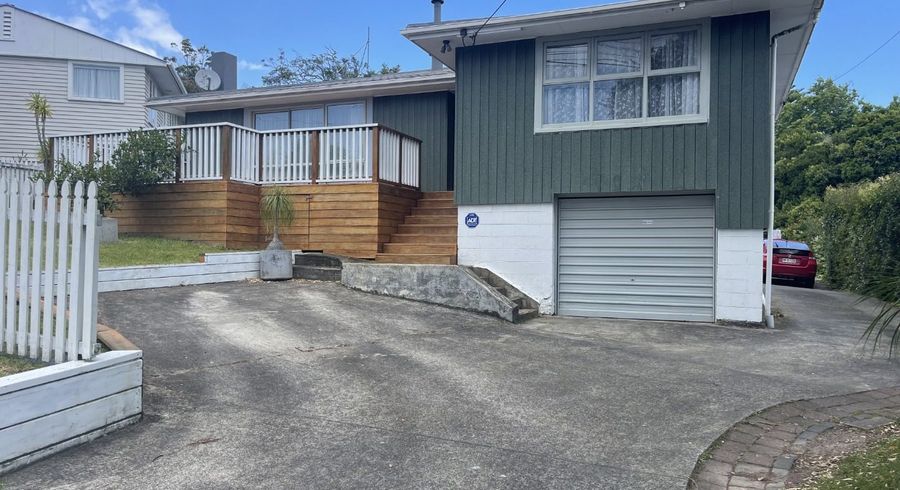  at 10 Hinau Street, New Lynn, Waitakere City, Auckland