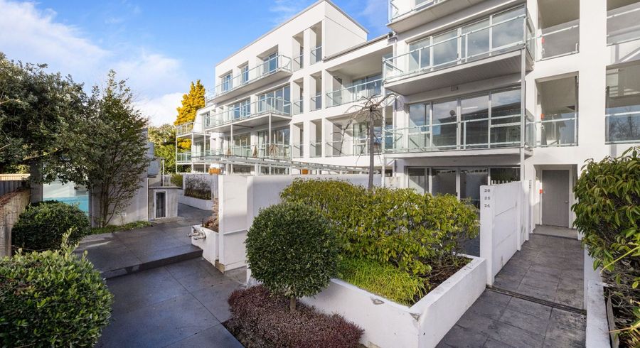  at 18/400 Durham Street, City Centre, Christchurch City, Canterbury