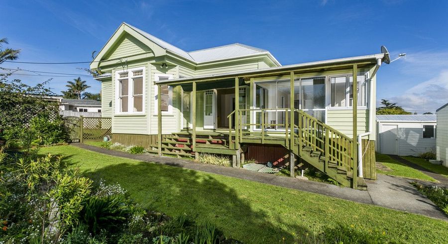  at 2/120 Eskdale Road, Birkdale, North Shore City, Auckland