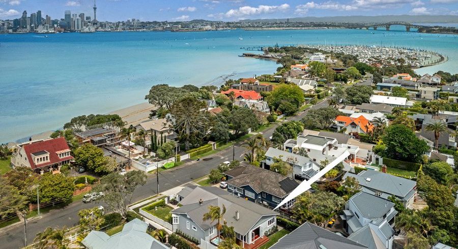  at 24 Norwood Road, Bayswater, North Shore City, Auckland