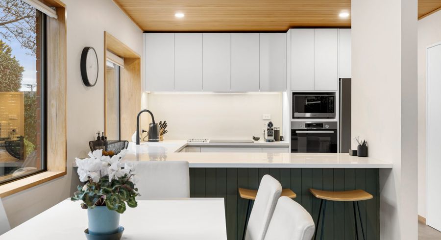  at 2/6 Chepstow Avenue, Fendalton, Christchurch City, Canterbury