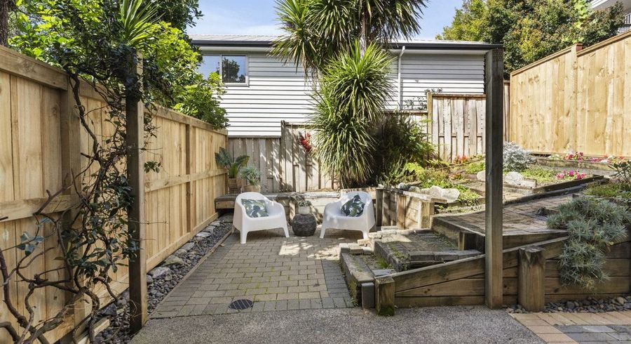 at 2/7 Nimstedt Ave , Oteha, North Shore City, Auckland