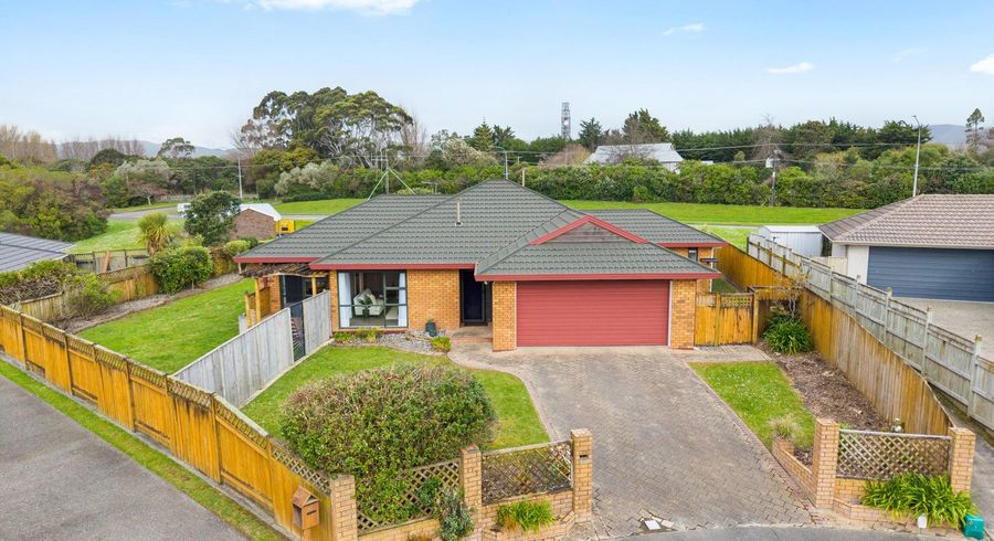  at 23 Greenwood Place, Fitzherbert, Palmerston North