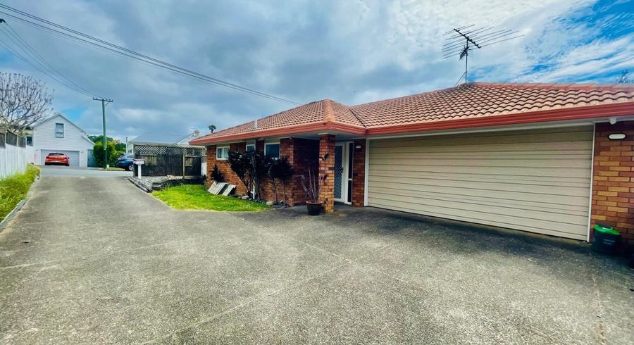  at 25A Wairakei Street, Greenlane, Auckland