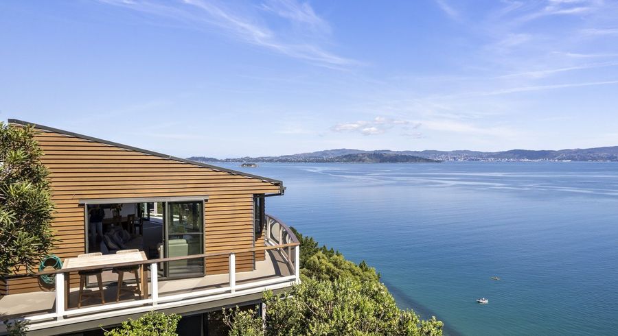  at 55 Ferry Road, Days Bay, Eastbourne, Lower Hutt, Wellington
