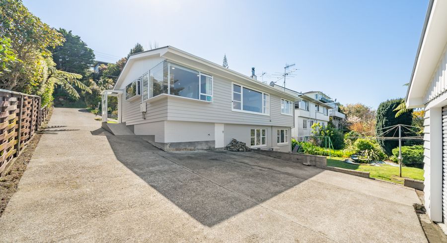  at 10 Major Drive, Kelson, Lower Hutt
