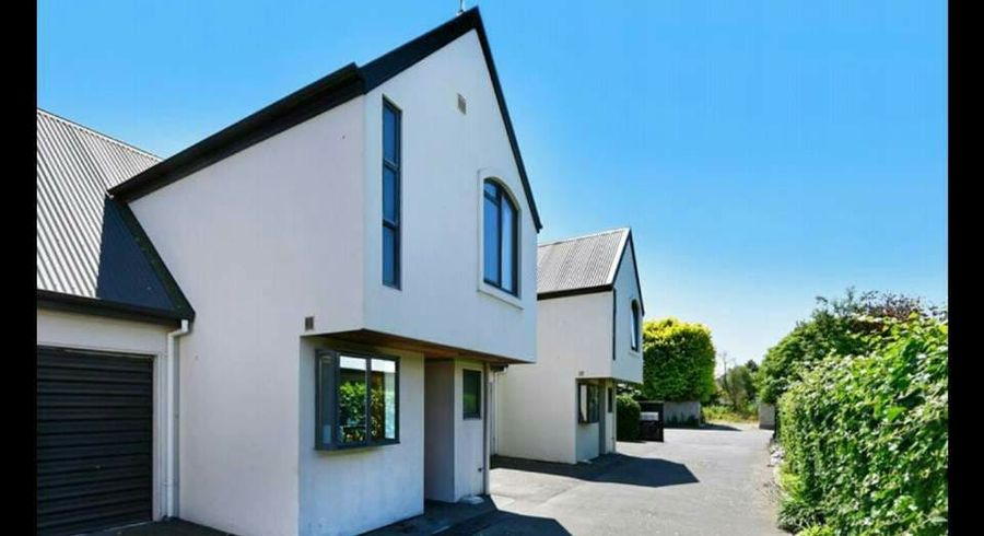  at 2/11 Ayr Street, Riccarton, Christchurch