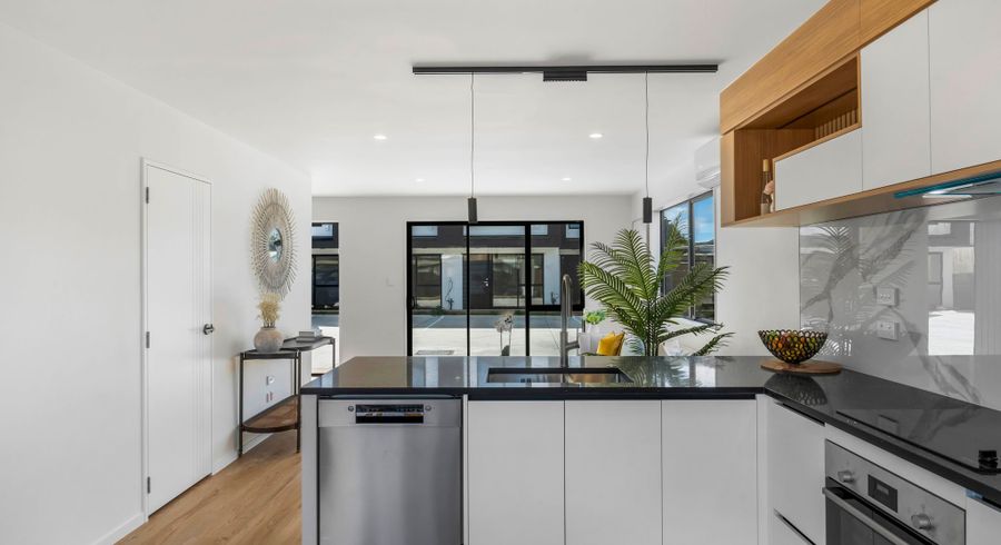  at 2-8/42 Marvon Downs Avenue, Pakuranga Heights, Manukau City, Auckland