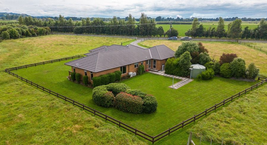  at 75 Andersons Line, Clareville, Carterton