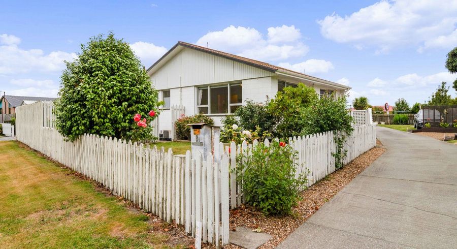  at 1/9 Woodcote Avenue, Hornby, Christchurch