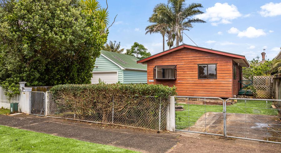  at 58 Cardwell Street, Onehunga, Auckland