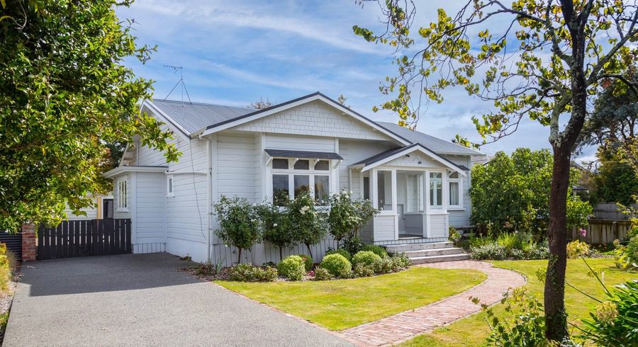  at 35 Cambridge Terrace, Masterton