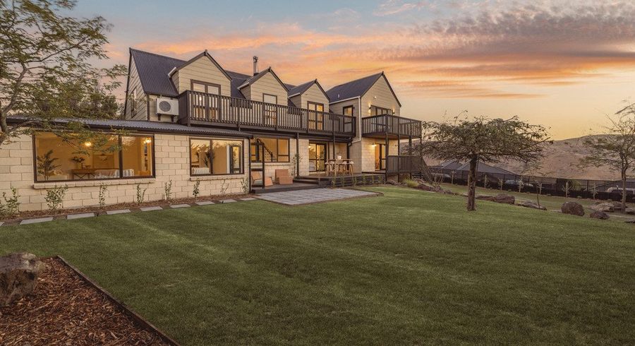  at 240 Major Hornbrook Road, Mount Pleasant, Christchurch