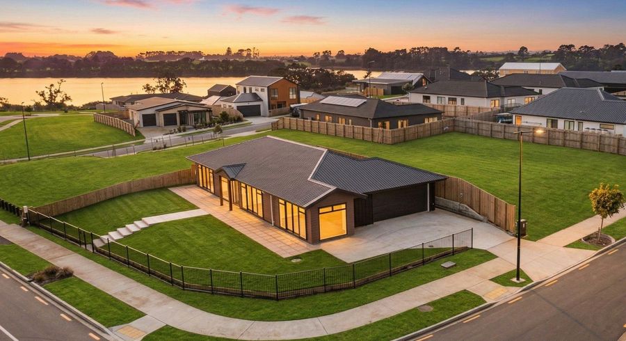  at 24 Tahuna Minhinnick Drive, Glenbrook, Franklin, Auckland